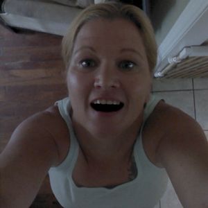 Meet your Posher, Leslie